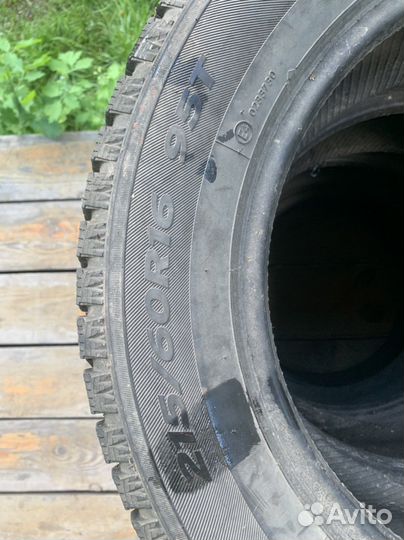 Hankook Winter I'Pike 215/60 R16