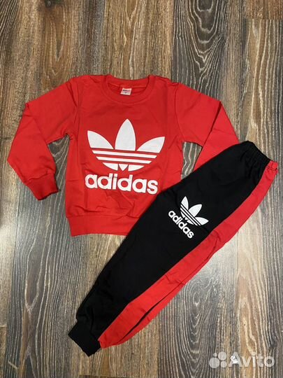 Спортивный костюм adidas детский