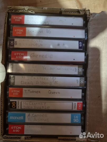Аудиокассеты с записями