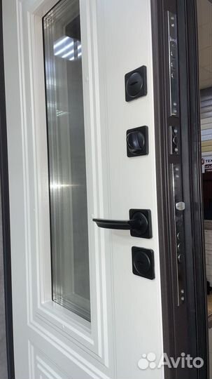 Входная дверь Сибирь с терморазрывом для дома