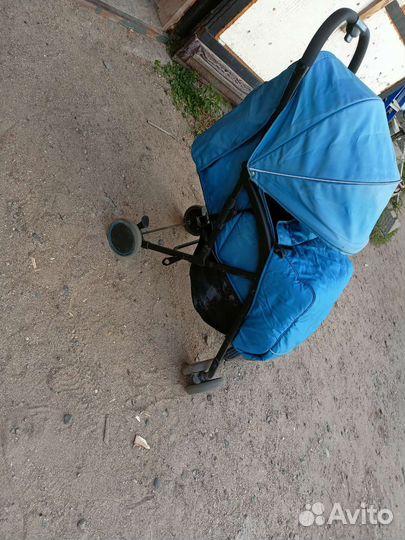Прогулочная коляска