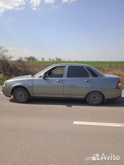 LADA Priora 1.6 МТ, 2008, битый, 300 000 км