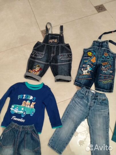 Пакет вещей для мальчика. Джинсы. Комбинезоны