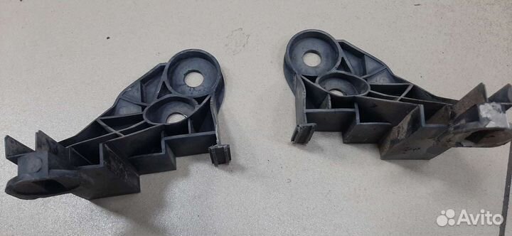 Кронштейн переднего бампера e46