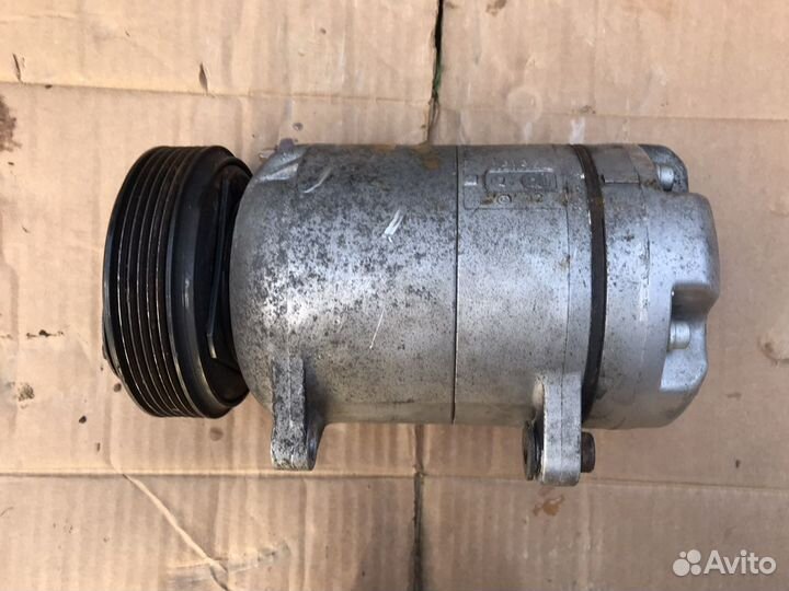 1J0820803B Компрессор кондиционера golf 4, octavia