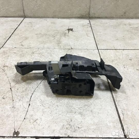 Замок двери задней левой Ford Focus 2 CB4 2008-201