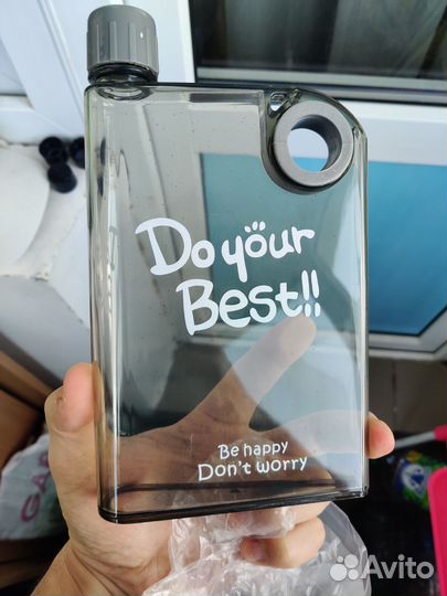 Плоская бутылка для воды