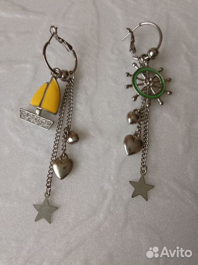 Серьги и броши бижутерия