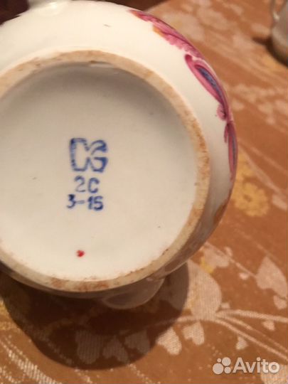 Чайники заварочные и молочник