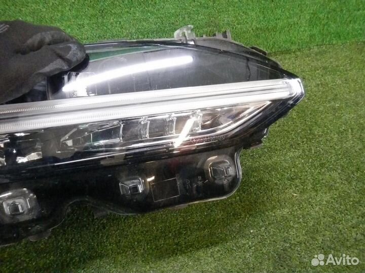 Фара правая Volvo S90