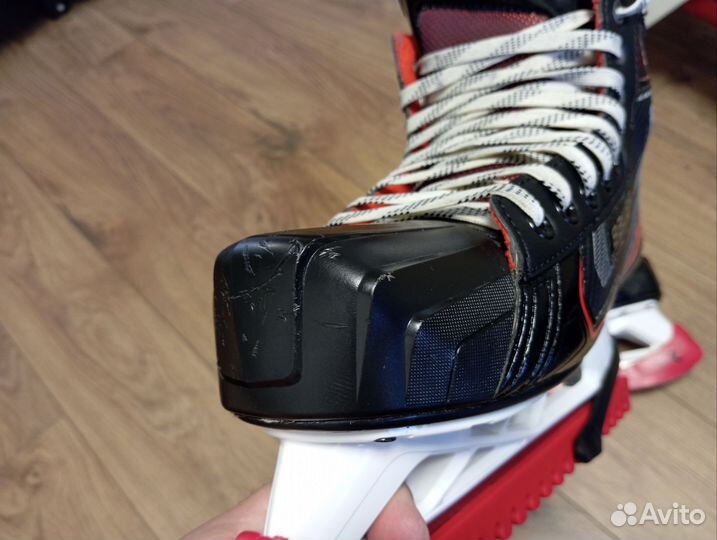 Вратарские коньки Bauer vapor x2.7