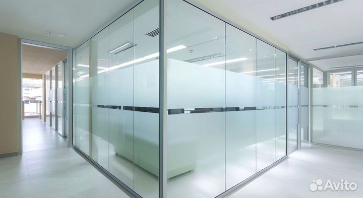 Раздвижные стеклянные перегородки