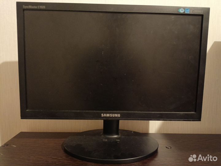 Монитор Samsung