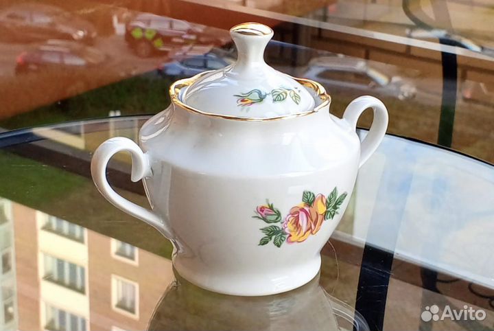 Фарфоровая сахарница (СССР, Рига)