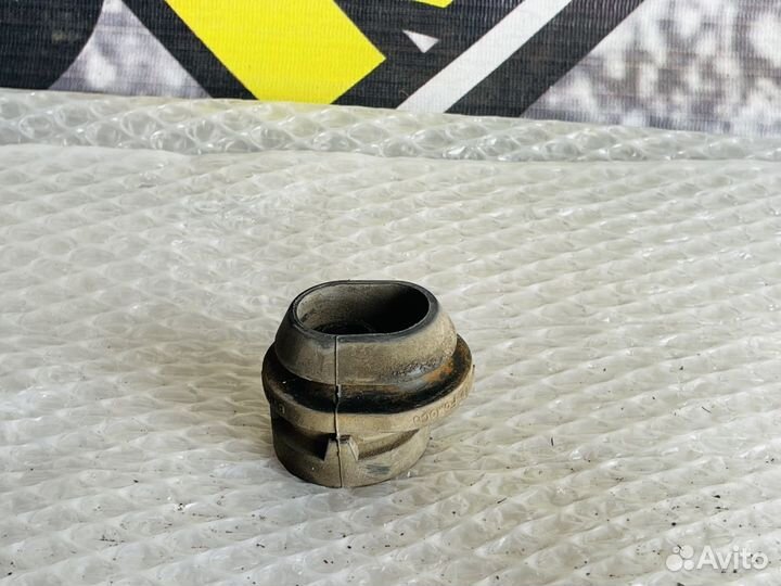 Подушка радиатора нижняя Ford Focus 3 Фокус