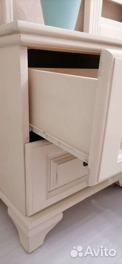 Тумба прикроватная массив бу