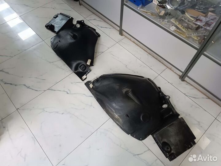 Передние локеры (задняя часть) Mercedes W221