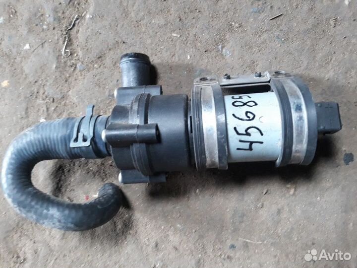 Насос водяной (помпа ) печки Audi TT 1998-2007