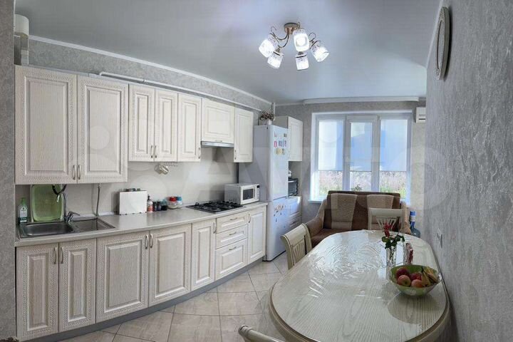 2-к. квартира, 52,2 м², 1/3 эт.