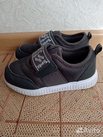 Кроссовки для мальчика 26 размер tombi