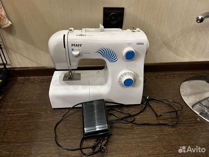 Швейная машина Pfaff
