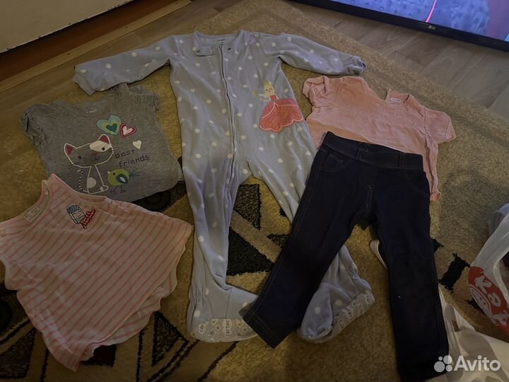 Пакет одежды на девочку