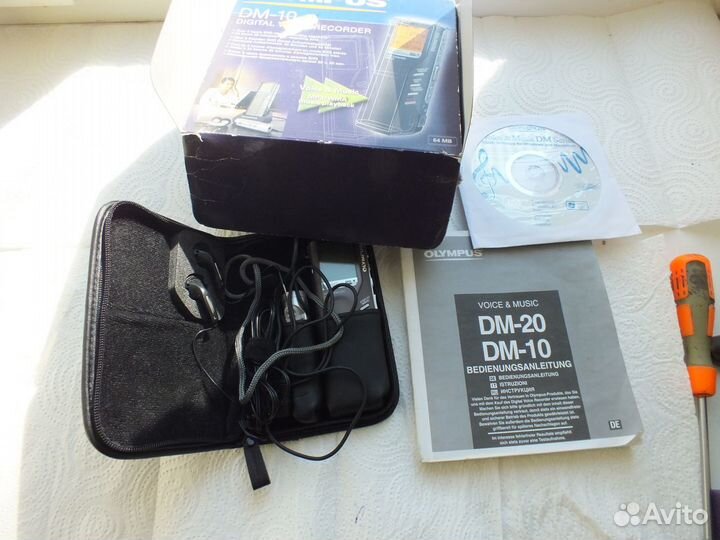 Диктофон Olympus DM-10