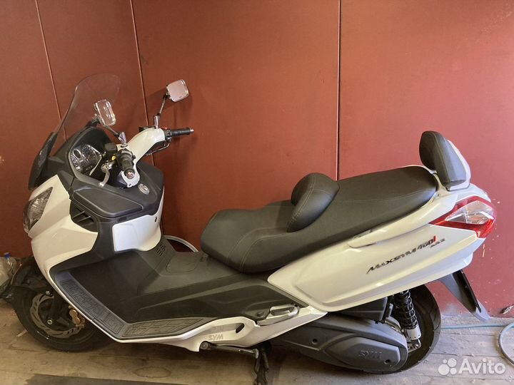Максискутер SYM Maxsym 400 abs