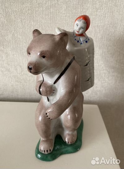 Статуэтка фарфор Маша и медведь СССР