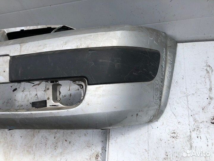 Бампер передний Renault Megane 2