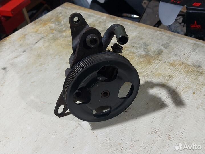 Насос гур Mazda 323 BH