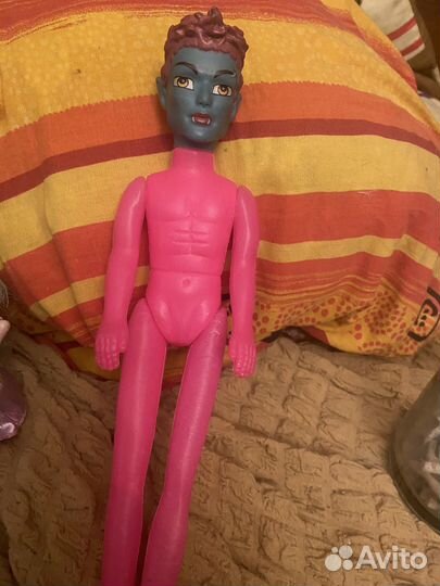 Коллекция кукол разных