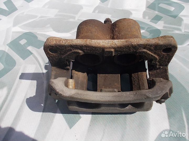 Суппорт передний Мазда сх7