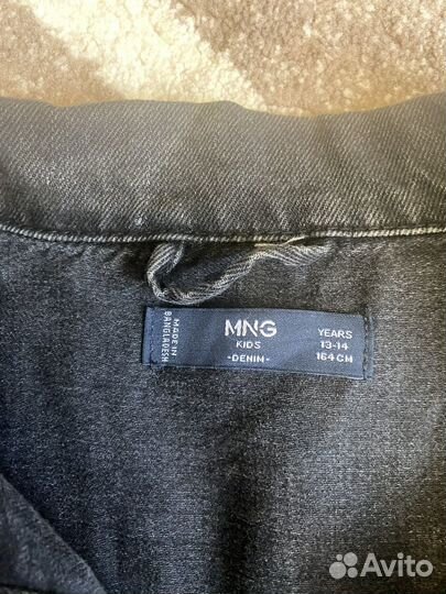 Джинсовая куртка mango