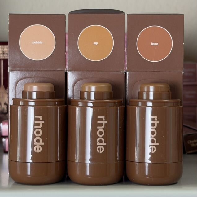 Rhode pocket bronze контуринг