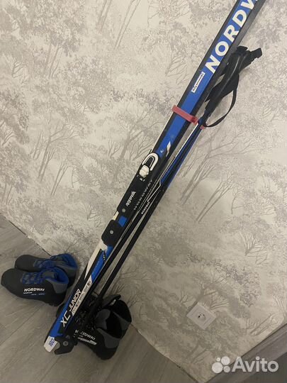 Лыжи беговые с ботинками 38-41