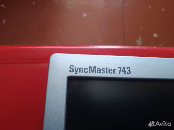 Монитор Samsung SyncMaster 743