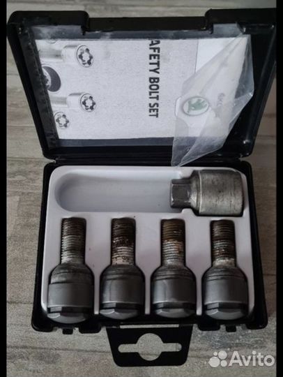 Секретки на колеса Skoda