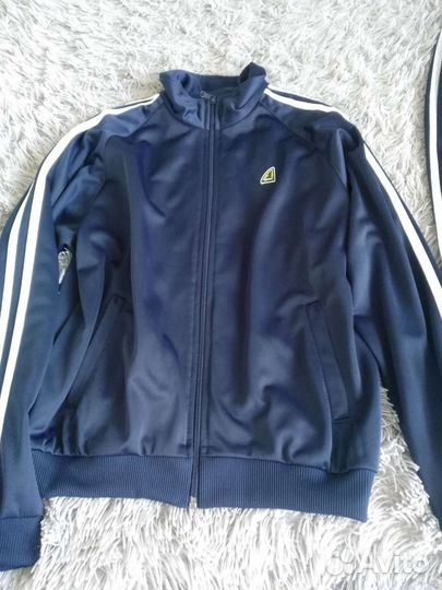 Спортивный костюм