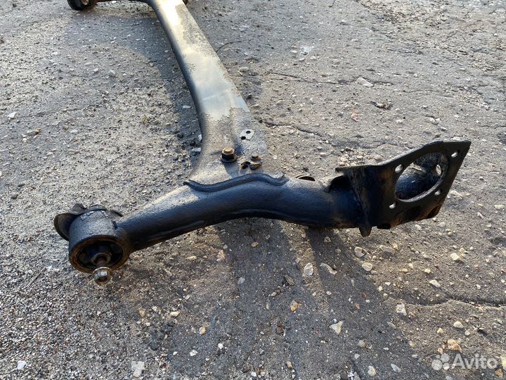 Балка задняя Toyota Corolla 120