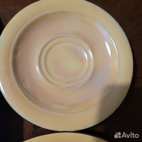 Тарелки и солонка ГДР, Мадонна