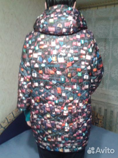 Куртка женская демисезонная. Размер 52