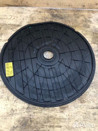Крышка запасного колеса Audi A4 B7