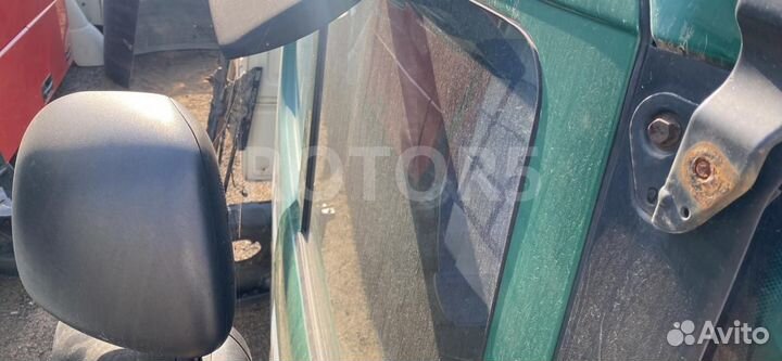 Стекло двери правой Scania R 5 2006 1306260