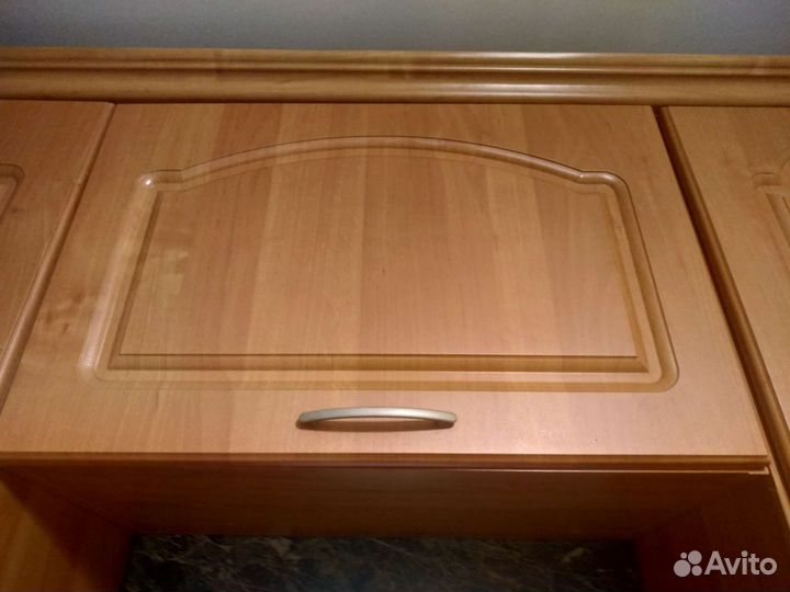 Кухонный гарнитур бу бронь 10.07
