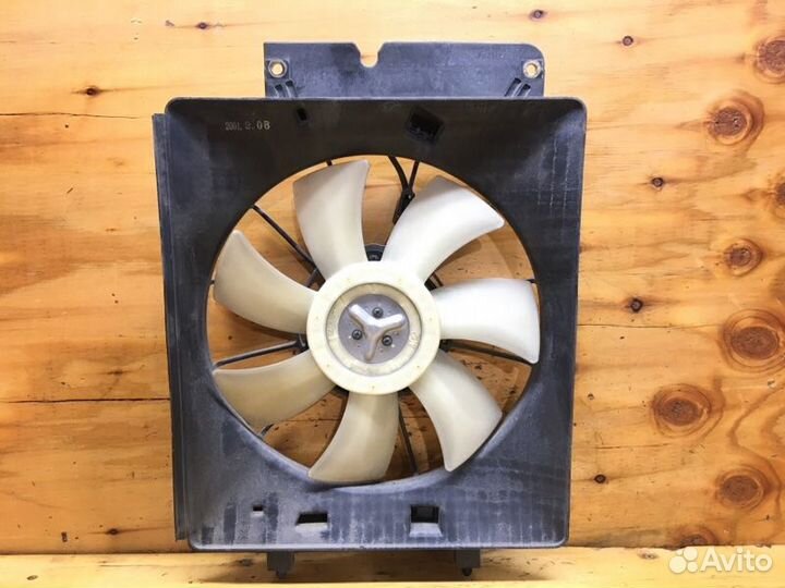 Диффузор радиатора Honda Stream RN3 K20A 2001