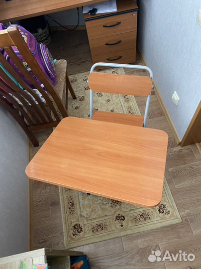 Детский стол парта