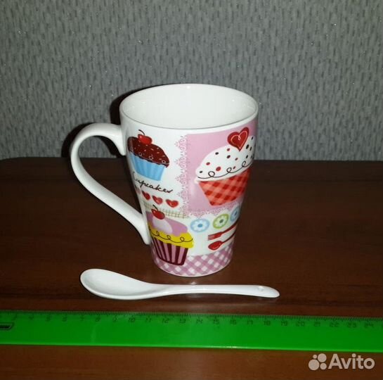 Керамическая кружка с ложечкой в упаковке