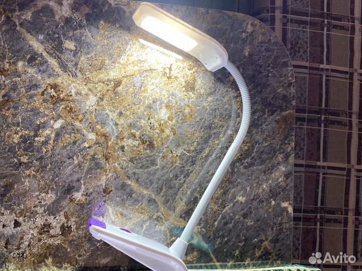 Лампа настольная