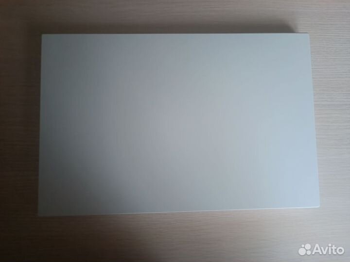 Ноутбук maibenben m555 белый